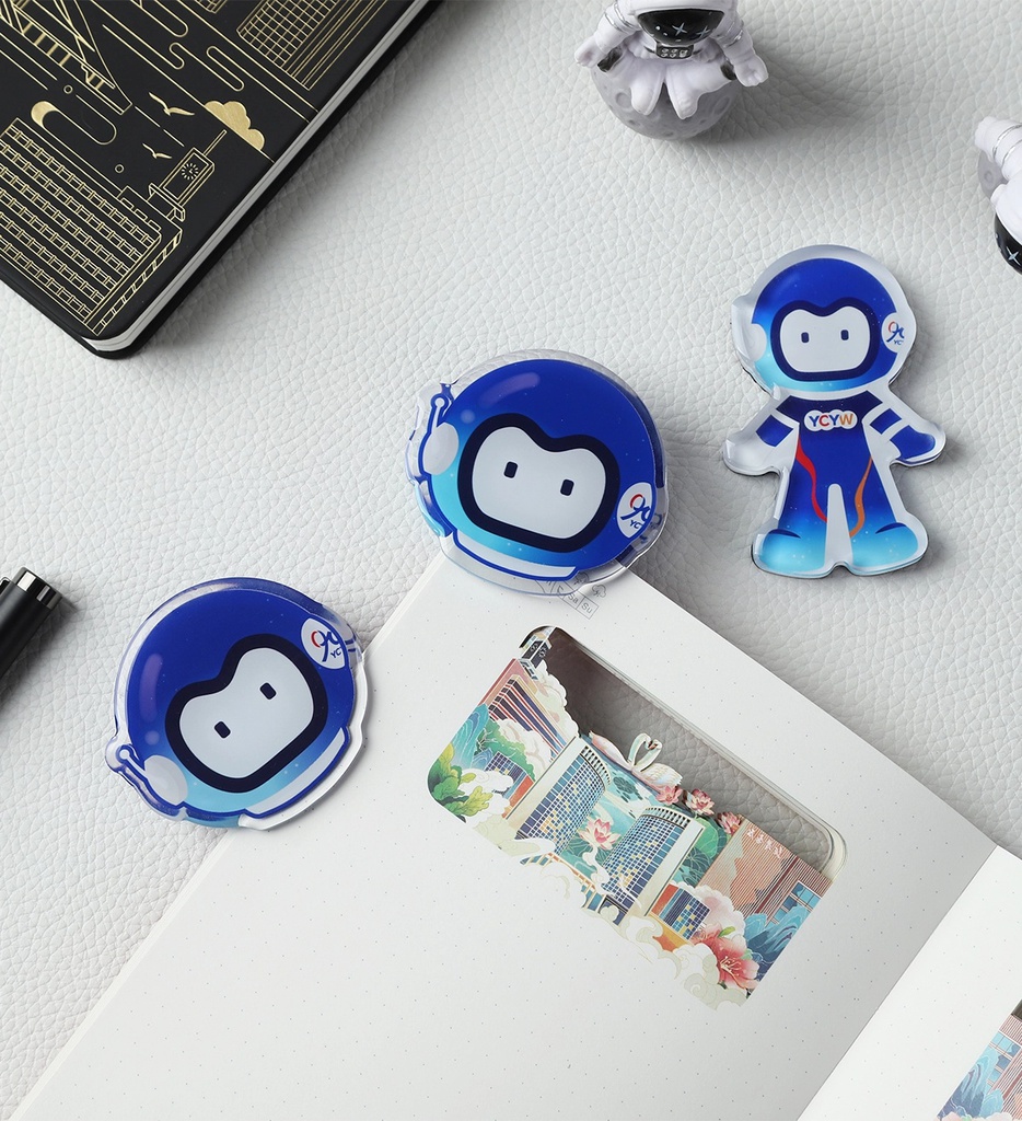 Yew Yew Acrylic Clip